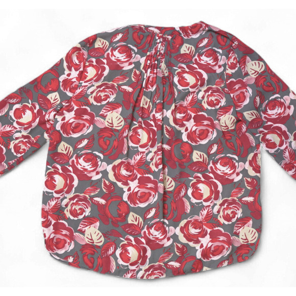 NYDJ Red Rose Pleated V-Neck Button-Down Blouse Sz M | 3/4 Sleeve, Romantic Chic - Picture 9 of 15